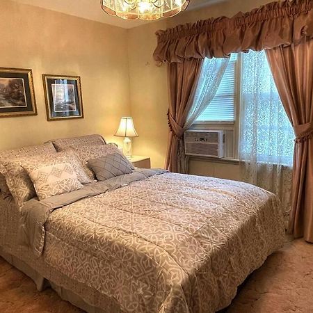 Entire Home In Buffalo - 6 Guests 3 Bedroom 1 Bath - Convenient Location - 25Min To Niagara Falls Esterno foto