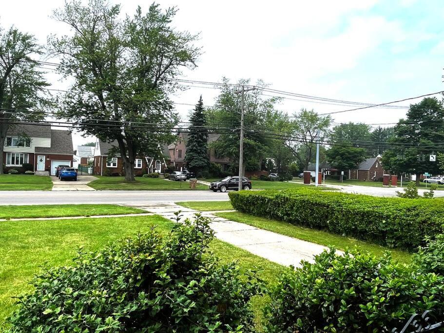 Entire Home In Buffalo - 6 Guests 3 Bedroom 1 Bath - Convenient Location - 25Min To Niagara Falls Esterno foto
