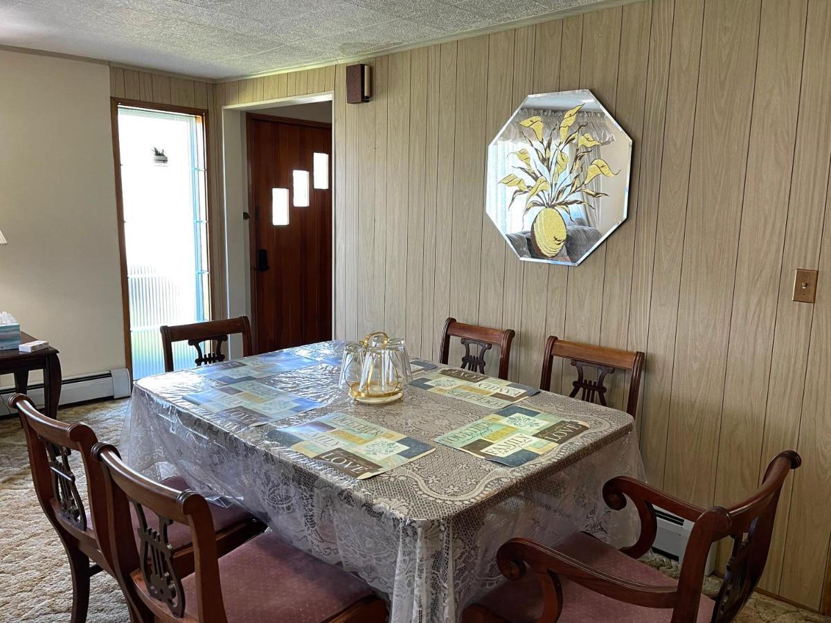 Entire Home In Buffalo - 6 Guests 3 Bedroom 1 Bath - Convenient Location - 25Min To Niagara Falls Esterno foto