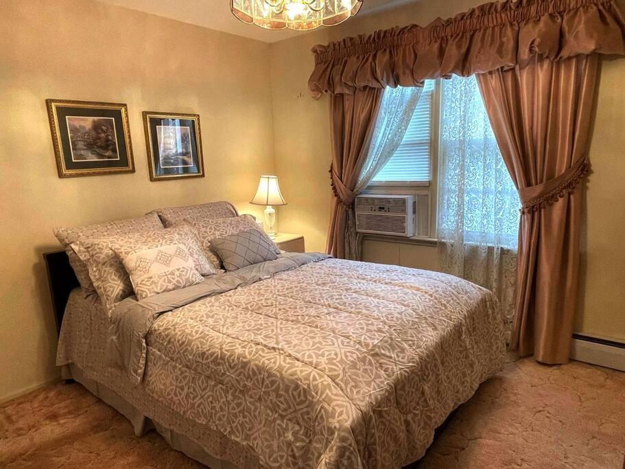 Entire Home In Buffalo - 6 Guests 3 Bedroom 1 Bath - Convenient Location - 25Min To Niagara Falls Esterno foto